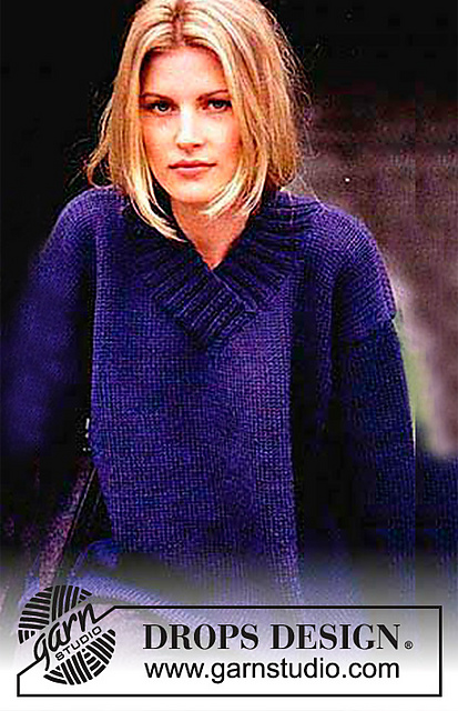 0-51 Sweater with generous v-neck