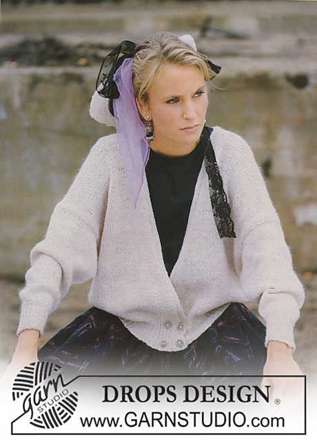 0-174 Jacket with V-neck