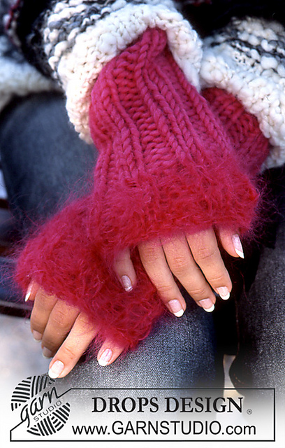 0-389 Wrist warmers