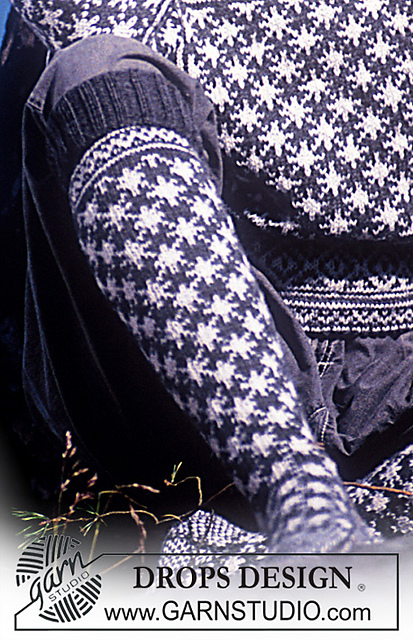 20-23 b socks in traditional Norwegian pattern
