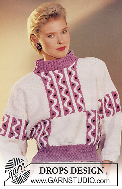 6-1 Sweater with pattern panels