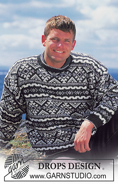 40-18 Sweater with ethnic borders
