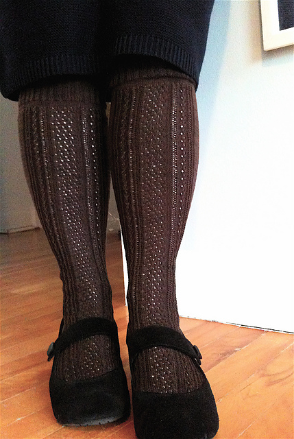 Lady's Open-Knit Stocking : Valenciennes Pattern