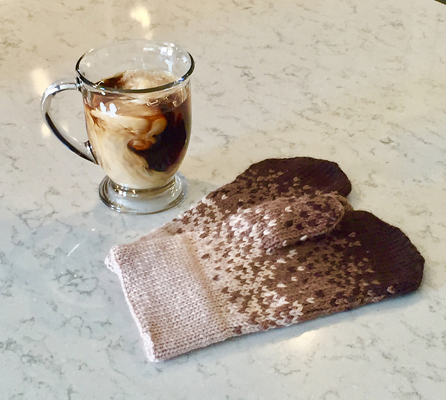 Coffee and Cream Mittens