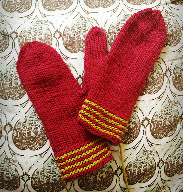 New Year Mitts