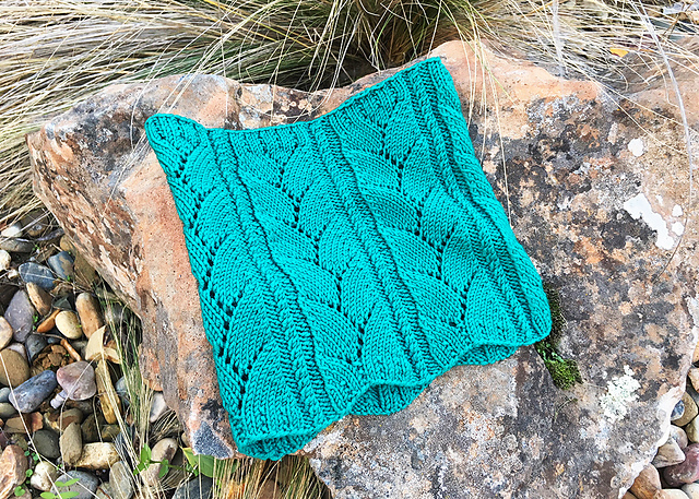 Cascade Falls Cowl