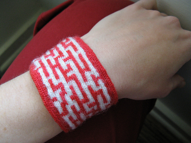 Labyrinth Cuff