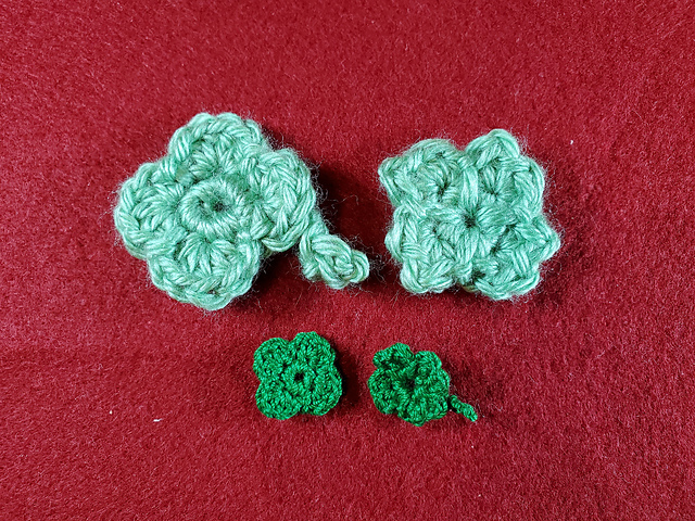 Simple Shamrock Motif in 2 Styles
