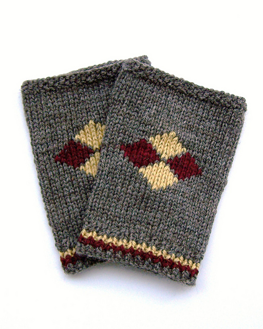 Harlequin House Mitts