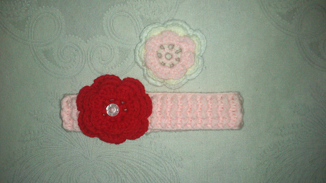 Vincha con flor de tres capas