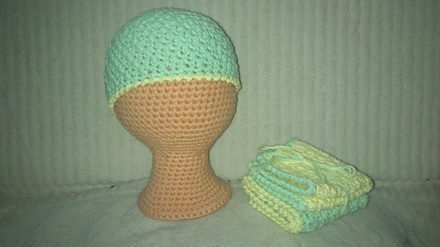 Baby Washcloths and Hat/Babitas y Gorro para bebe