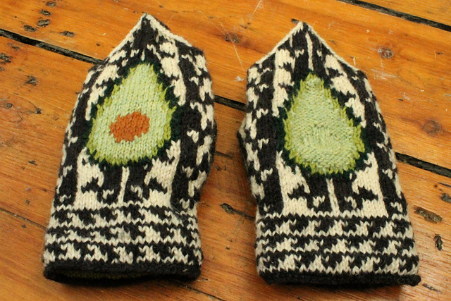 Avocado Mittens