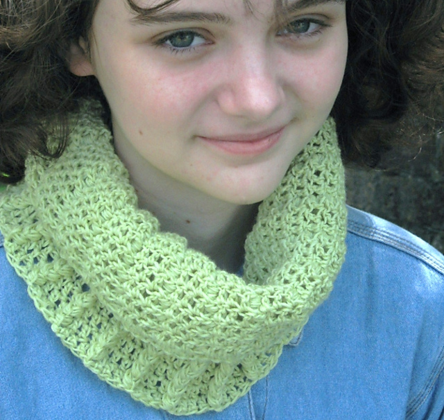 Acacia Cowl