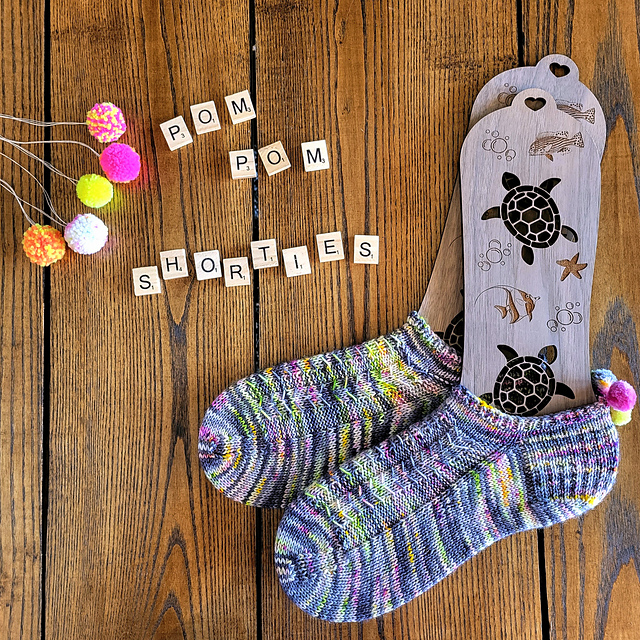Pom Pom Shortie Socks