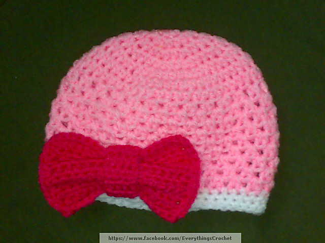 crochet hat w/ bow