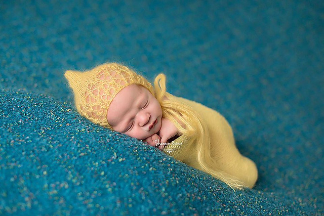 Snowflake Pixie Bonnet