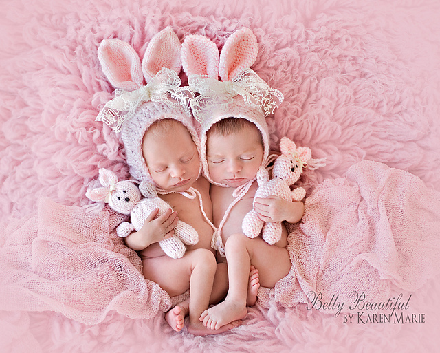 Classic Bunny Bonnet and Stuffie Set Knit