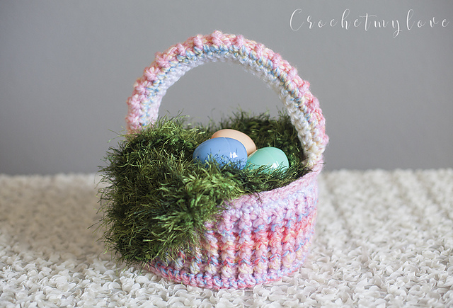 Easter Basket and Grass Set