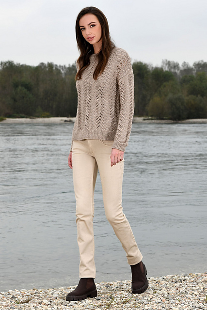Peacock stitch sweater