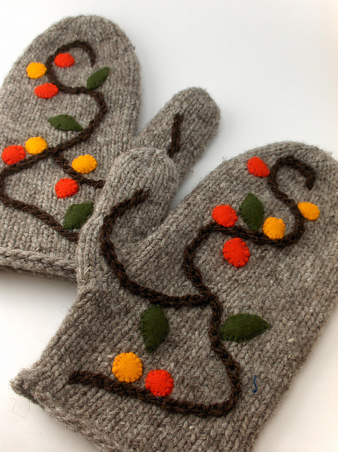 Bittersweet Mittens Kit
