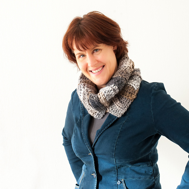 An Asymmetric Cowl