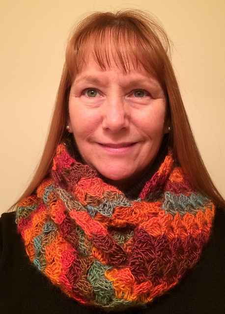 Corner Stitch Cowl