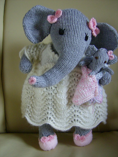 Nelliefant + Baby