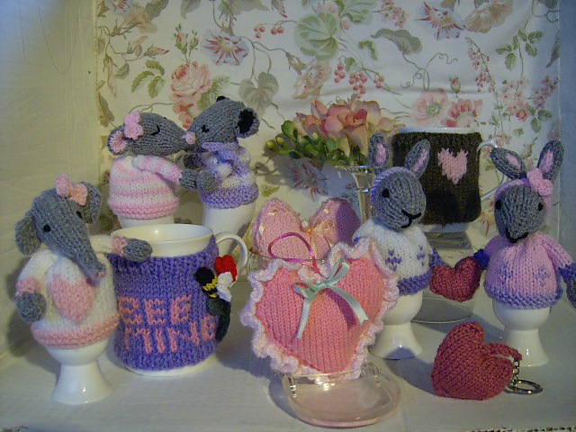 Cosy, Mug Hugs & Hearts