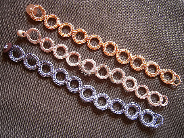 Bracelet circles