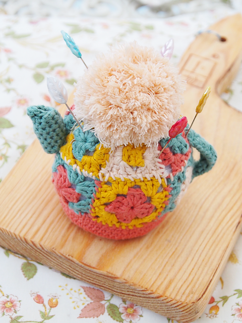 Mini Granny Teapot