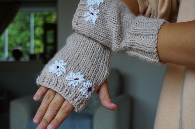Woodland flowers fingerless mitts