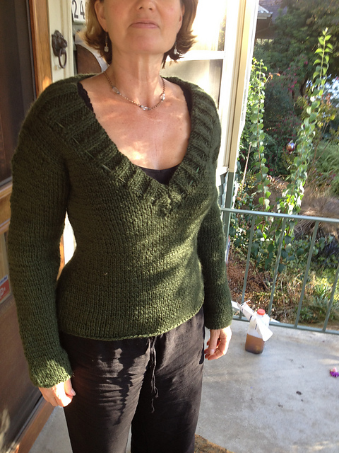 V-neck Sweater with Ribbon Detail