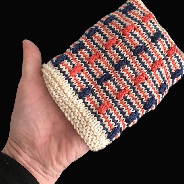 Color puffs bath mitt