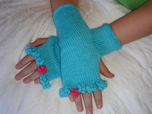 Little Daisy Wrist Warmers