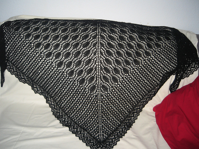 Trellis Framed Leaf