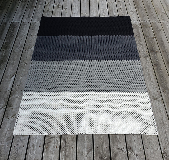 Granny stripe tæppe i 4 farver