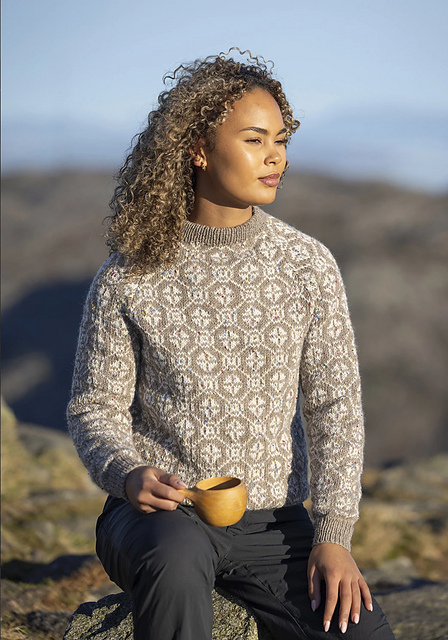 Ravelry: Solglødgenser Dame pattern by Benedicte Skogerbø