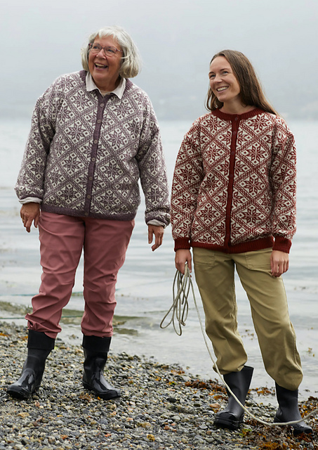 405-1 Fjelljakke i Finull dame