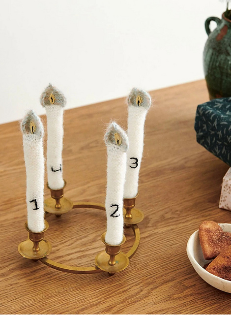 77-09 Christmas Candle