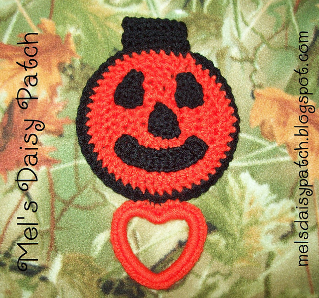 Jack O' Lantern Pumpkin Towel Holder