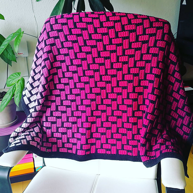 Criss Cross Blanket