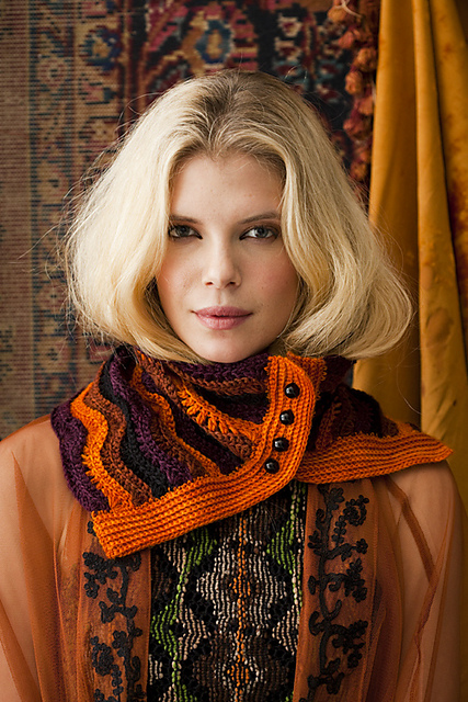 #41 Buttoned Cowl