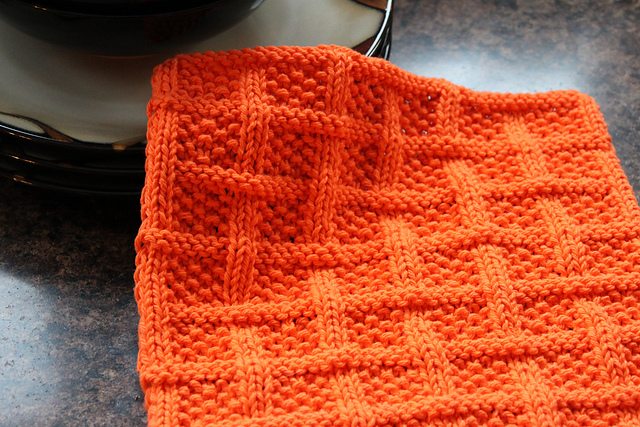 Square Lattice Dishcloth