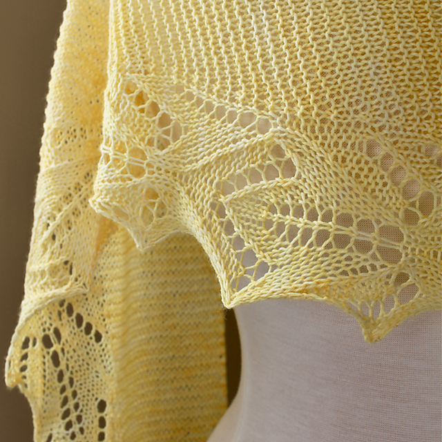 Dazzling Daffodils Shawl
