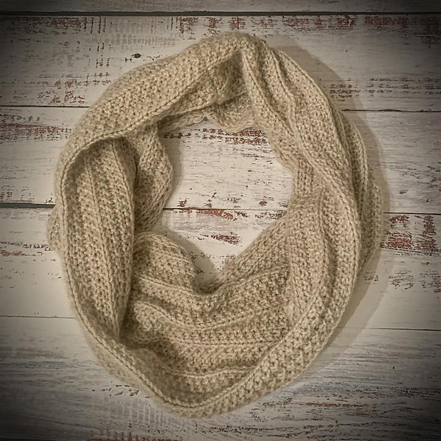 Kuura Cowl