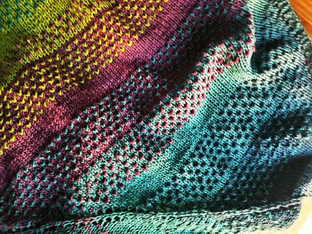 Pointillés Shawl de Miclasouris