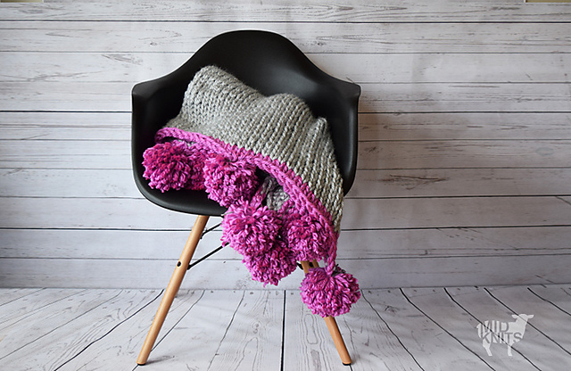 Mega Knit Throw Blanket 2017001