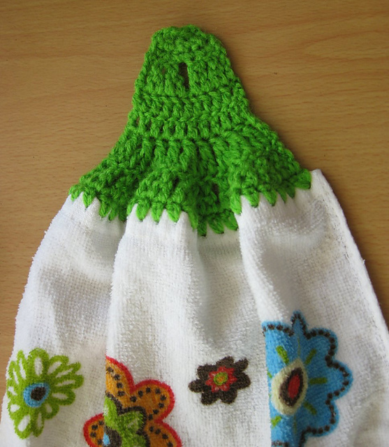 Mimi's Kitchen Towel Topper