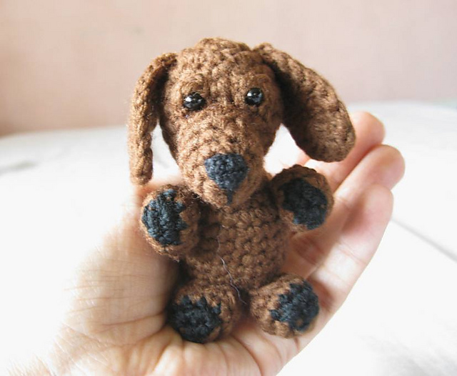 Dachshund Amigurumi