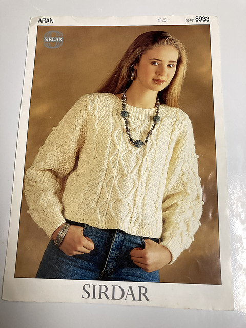 Aran Shortie Sweater 8933